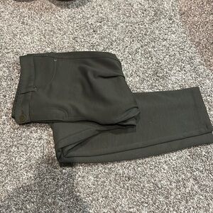 Green New York and company pants , stretchy